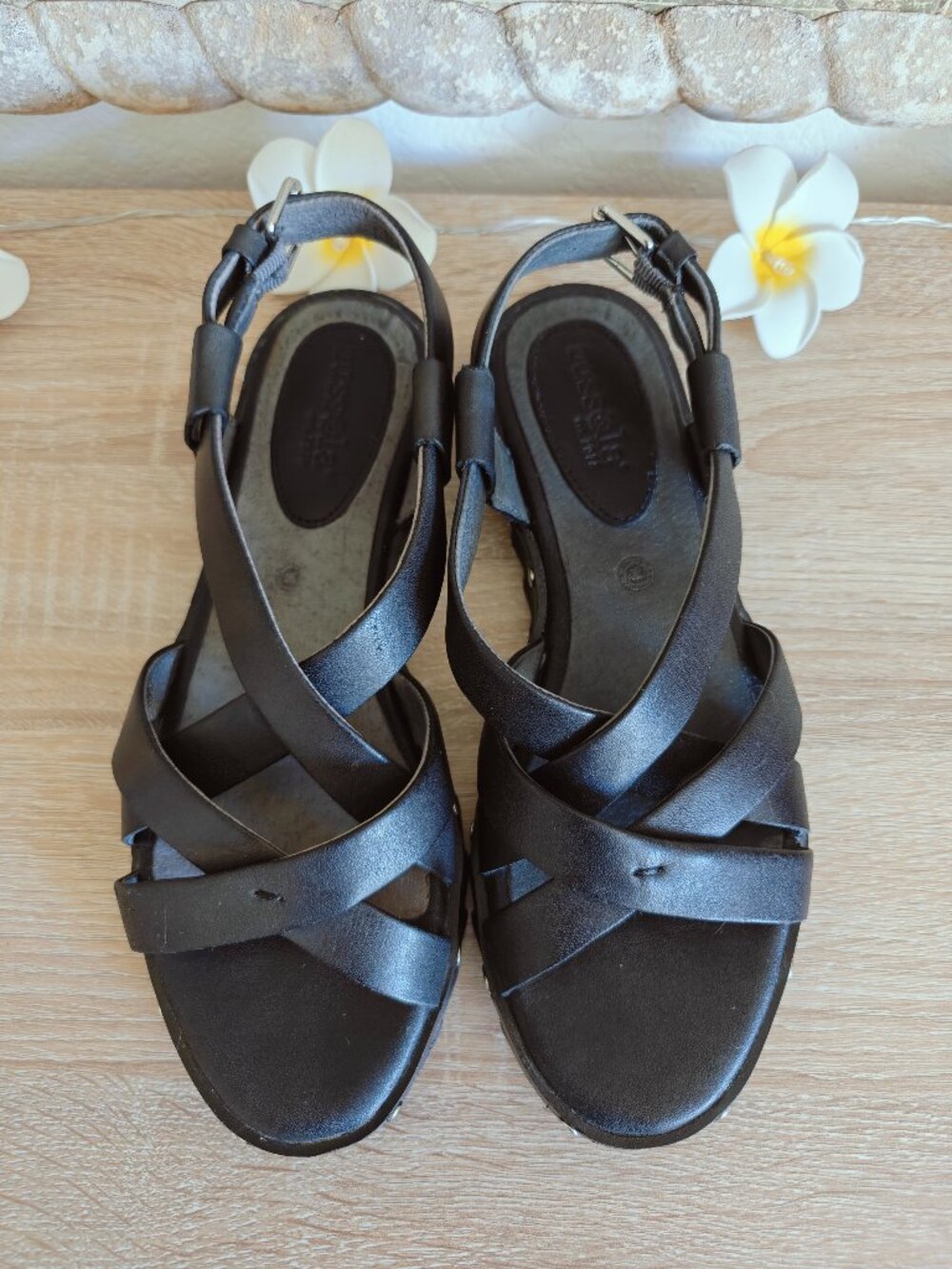Bussola Black Leather Strappy Lug Sole Comfort Sandals EU 38 - Picture 3 of 7